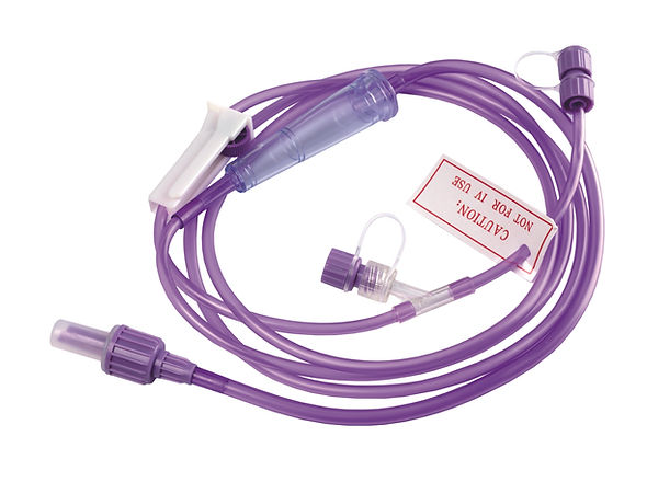 ENF01G – Gravity Feeding Set | The Labs Choice ENF01G Gravity Feeding Set is designed for controlled and reliable enteral nutrition delivery by gravity. It features an ENPlus cross spike, 1.8 m PVC tubing, roller clamp, drip chamber, and ENFit female connector. The ENFit connection complies with ISO 80369-3 to help reduce the risk of misconnections. Customized tubing lengths and pump-use configurations are available. | Labs Choice

