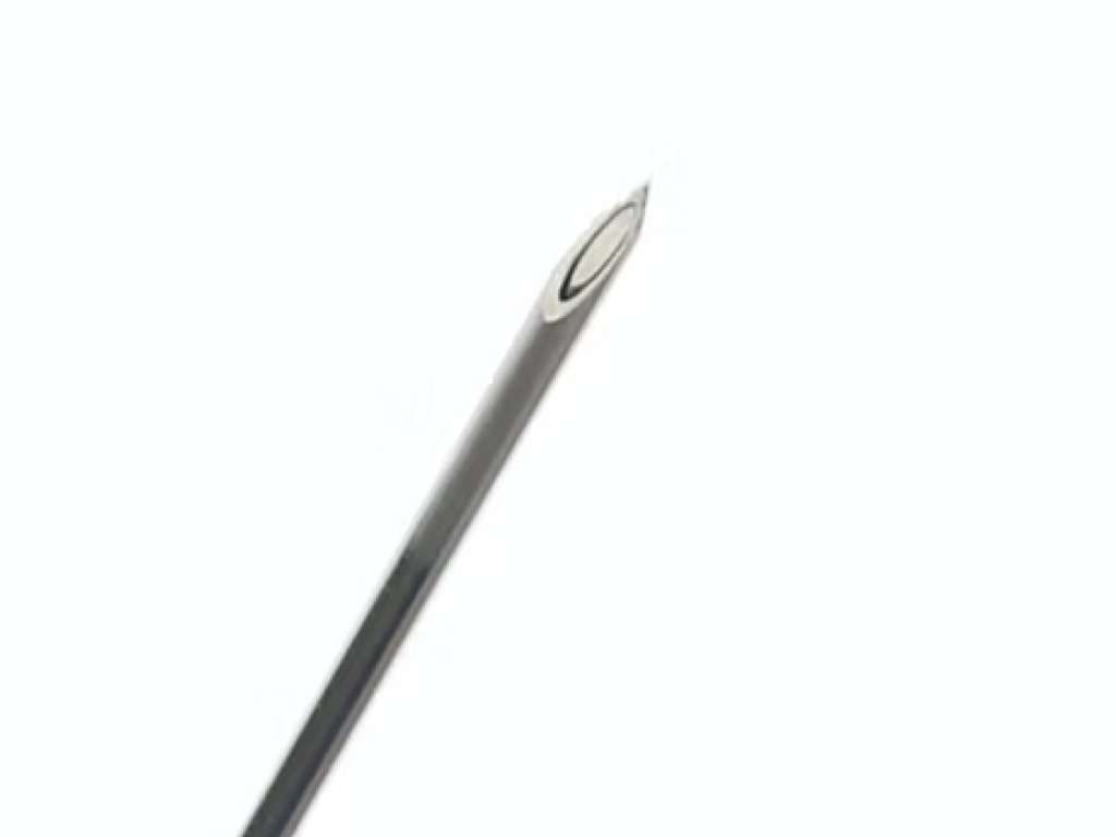 Spinal Needle Quincke Tip
Quincke-tip spinal needle made from 304 stainless steel with a precision short bevel, stylet, introducer needle, and Luer lock hub. International color coding and multiple sizes support easy identification and procedural selection. | Labs Choice